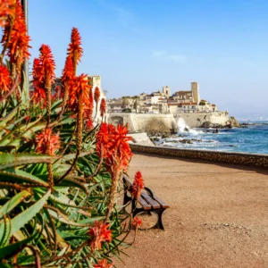 antibes1